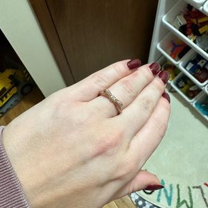 PANDORA rose gold-plated bow ring. Like new